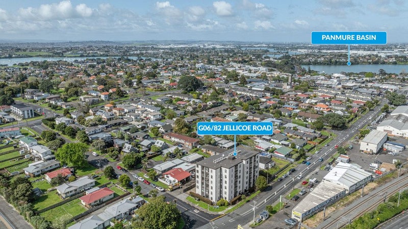 G06/82 Jellicoe Road, Panmure, Auckland - Carousel 29
