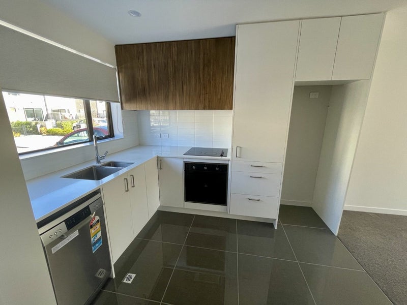 65/170 Fraser Avenue, Johnsonville, Wellington - Carousel 2