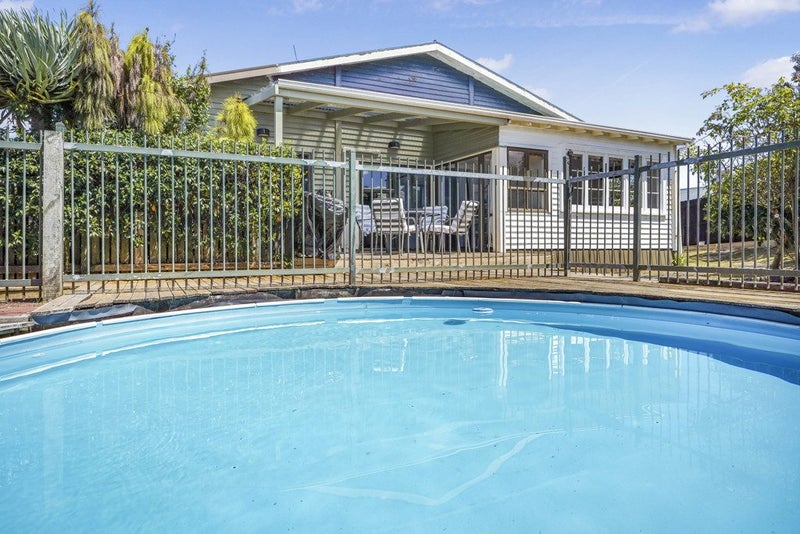 138 Rimu Street, Maeroa, Hamilton - Carousel 1
