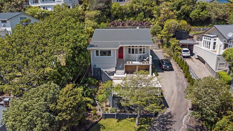 31 Crofton Road, Ngaio, Wellington - Carousel 1