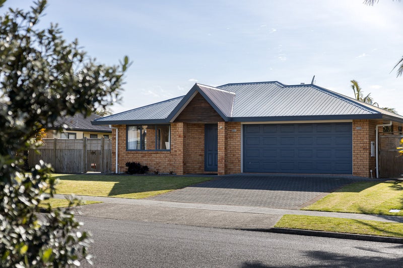 6 Ohuirehe Road, Coastlands, Whakatane - Carousel 1