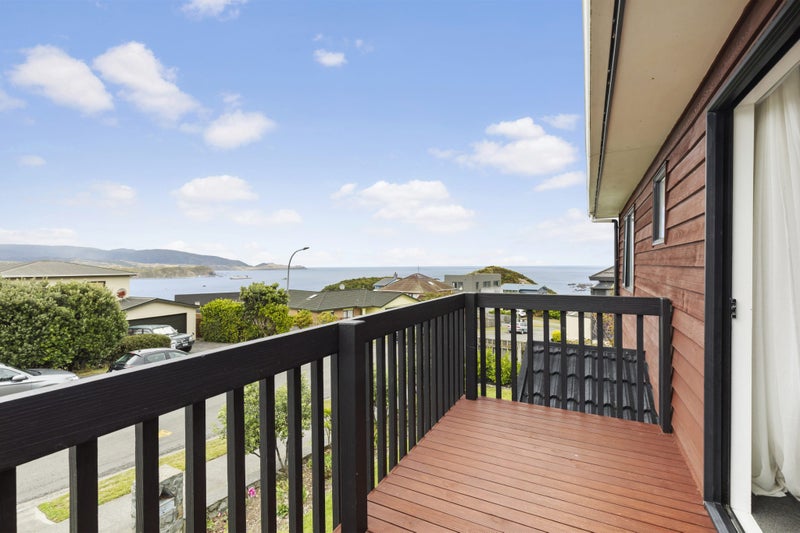 22 Bowes Crescent, Strathmore Park, Wellington - Carousel 2