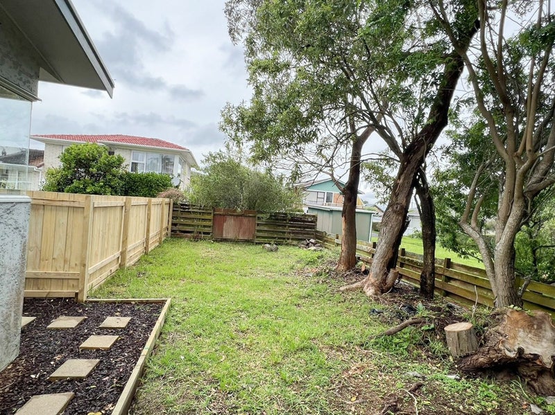 26 Taharoto Road, Takapuna, Auckland - Carousel 7