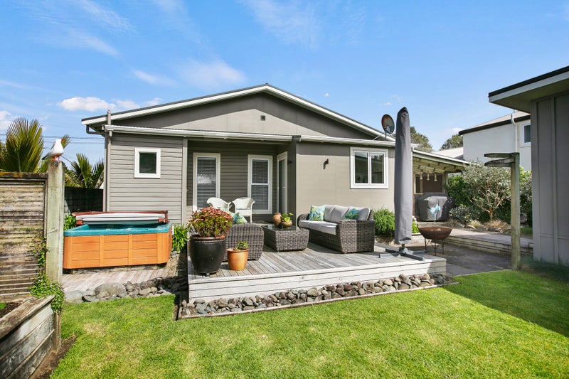 25 Newton Street, Fitzroy, New Plymouth - Carousel 2