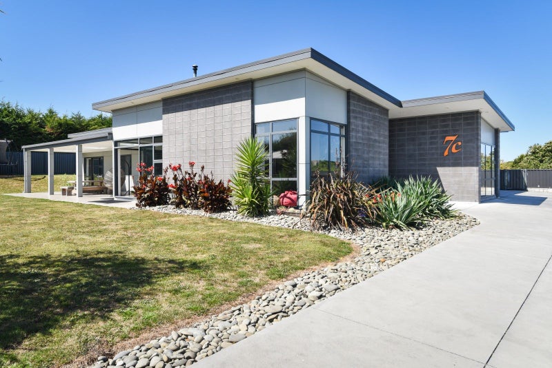 7C Friendship Drive, Waldronville, Dunedin - Carousel 2