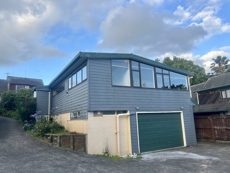 42B Evans Road, Weymouth, Auckland - Carousel 1