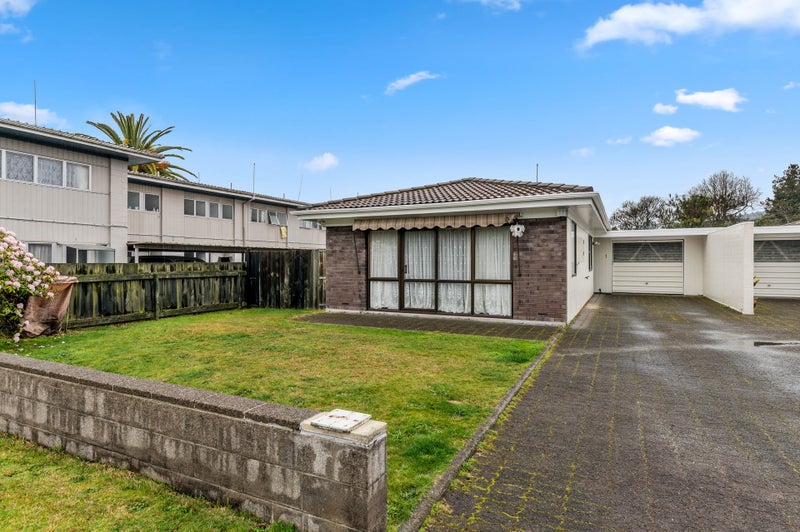 12A Deere Avenue, Fenton Park, Rotorua - Carousel 1