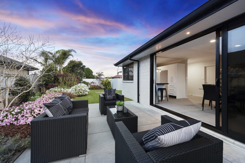 10 Saratoga Court, Papamoa Beach, Papamoa - Carousel 2