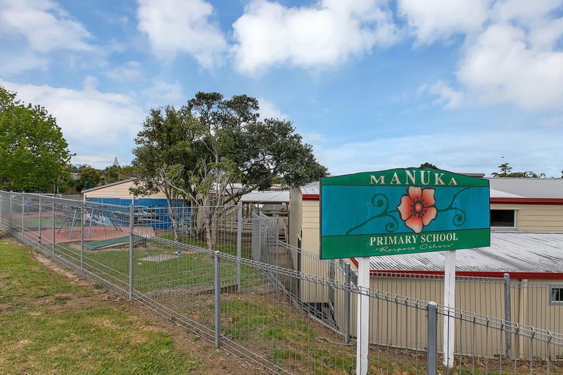 14 Winifred Avenue, Bayview, Auckland - Carousel 26