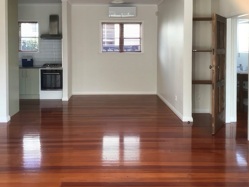 1B Oxton Road, Sandringham, Auckland - Carousel 1