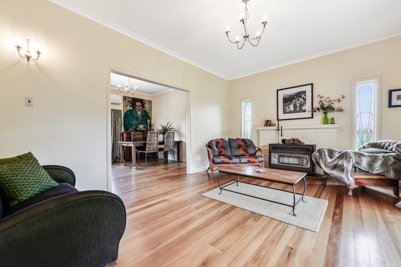 15 Rata Street, Maeroa, Hamilton - Carousel 2