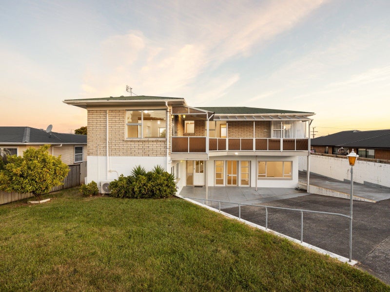 15 Priscilla Crescent, Melville, Hamilton - Carousel 1