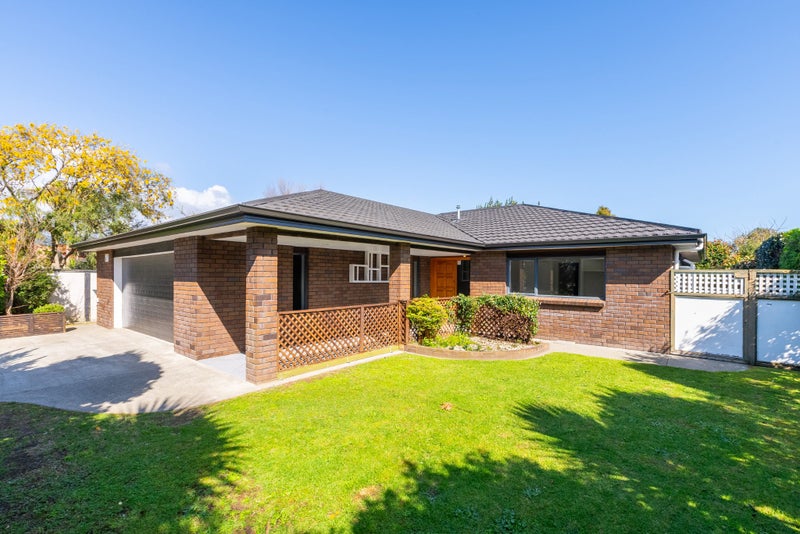 8 Cedar Drive, Paraparaumu Beach, Paraparaumu - Carousel 1