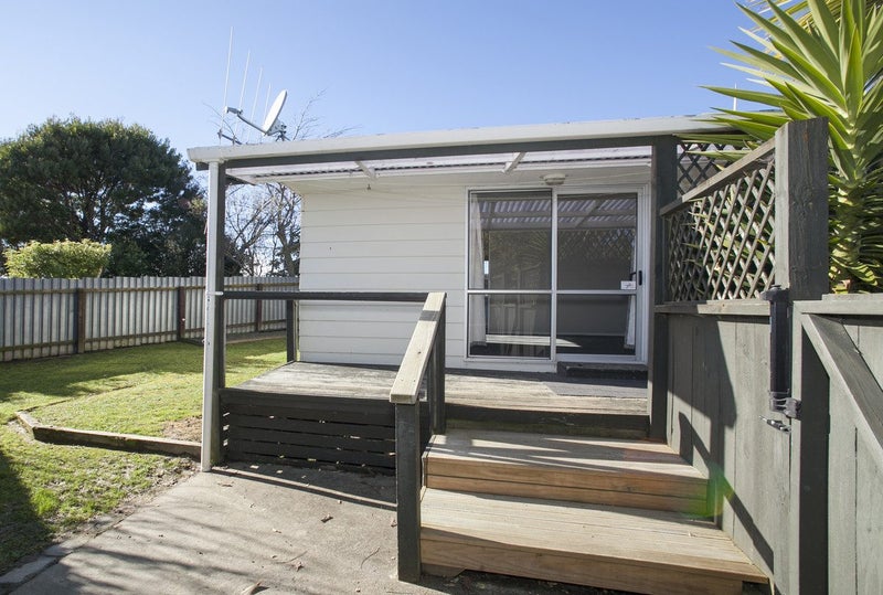 22 Meadowbrook Drive, Cloverlea, Palmerston North - Carousel 2