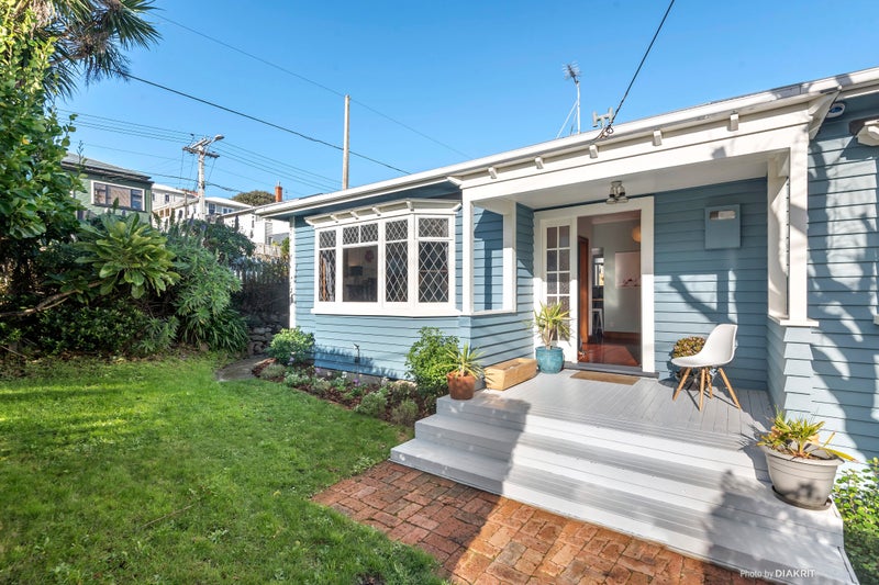 1 Akatea Street, Berhampore, Wellington - Carousel 1