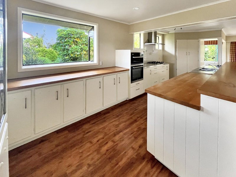 64 Chesham Avenue, Waipahihi, Taupo - Carousel 2