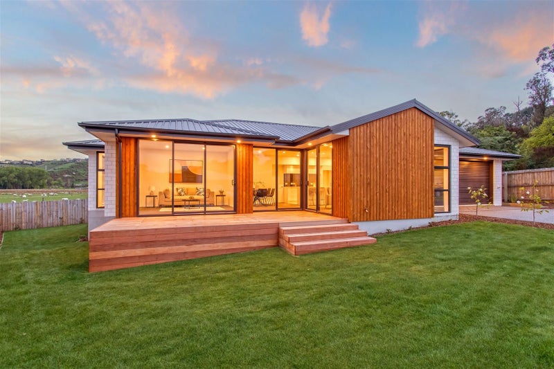 4 Barnfields Close, Halswell, Christchurch - Carousel 1