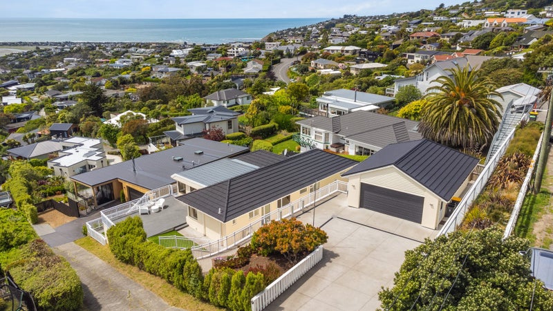9 Muritai Terrace, Mount Pleasant, Christchurch - Carousel 2