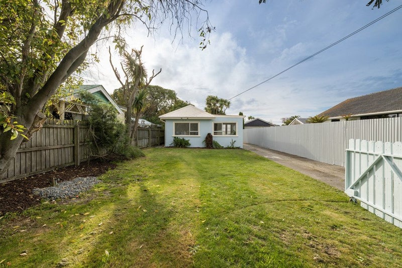 10 Falcon Street, New Brighton, Christchurch - Carousel 1