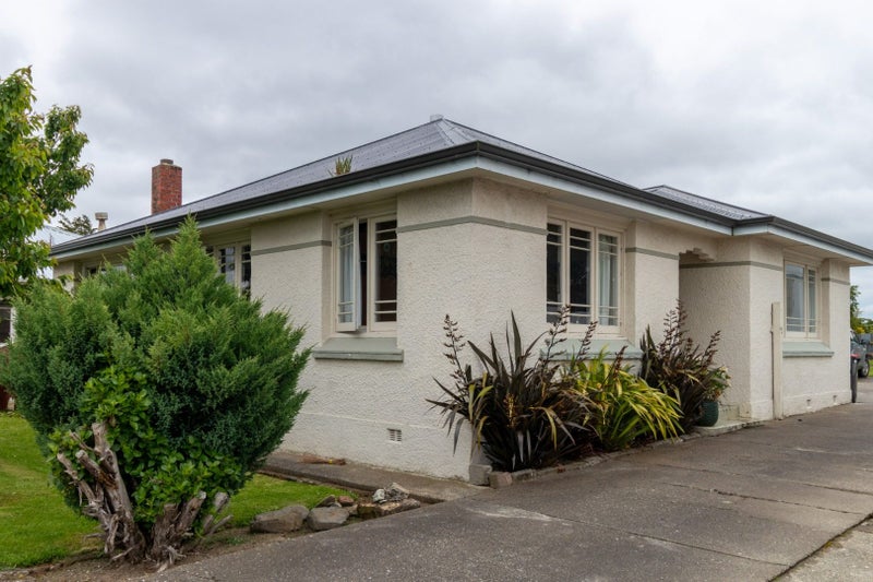 9 Dyson Street, Strathern, Invercargill - Carousel 1