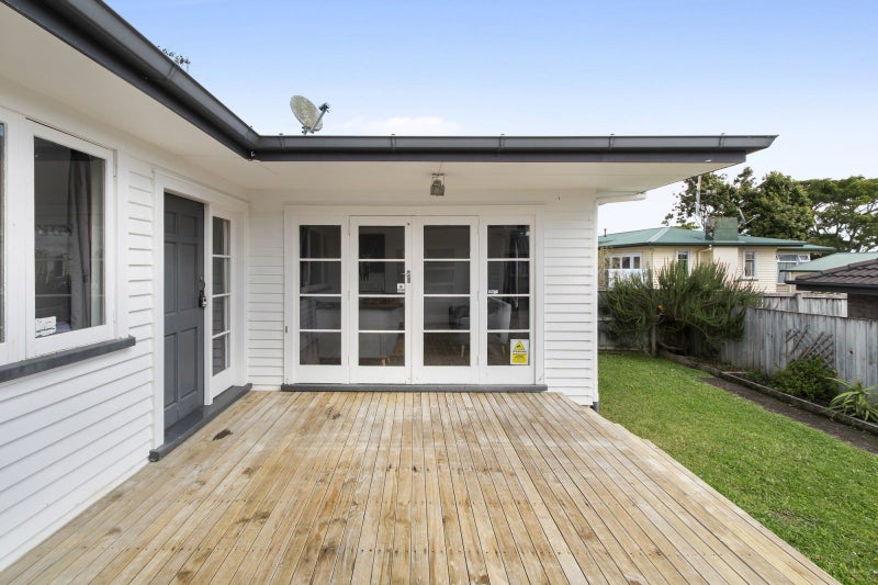 55 Houchens Road, Glenview, Hamilton - Carousel 2
