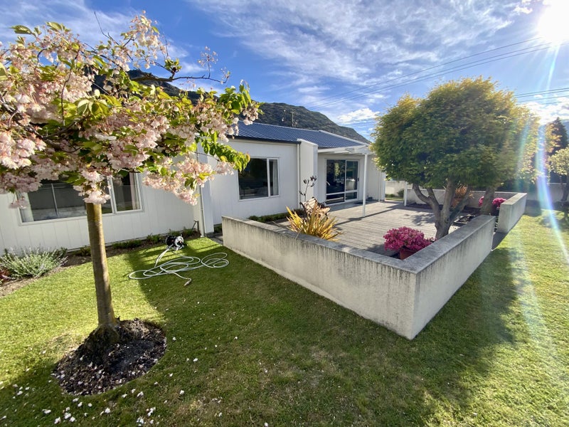 44B Kawarau Road, Frankton, Queenstown - Carousel 1