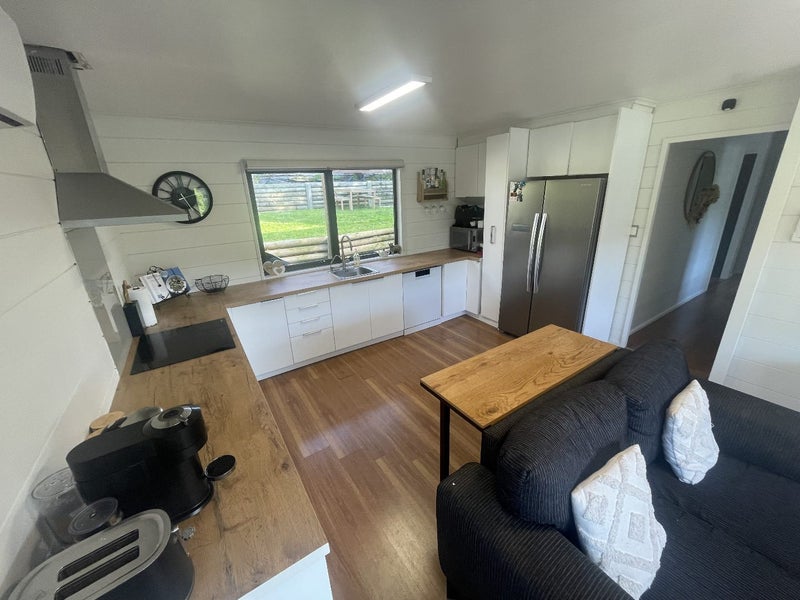 22 Matariki Grove, Wainuiomata, Lower Hutt - Carousel 2