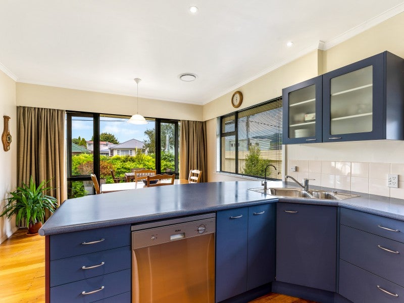 36 Gordon Street, Avalon, Lower Hutt - Carousel 2