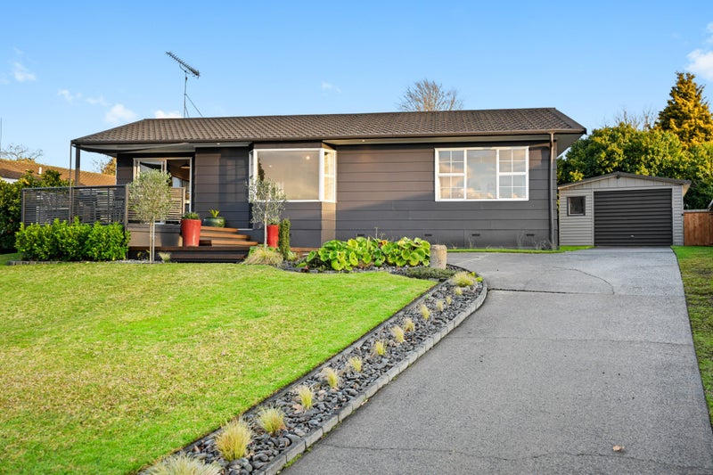 39 Sheridan Crescent, Leamington, Cambridge - Carousel 2