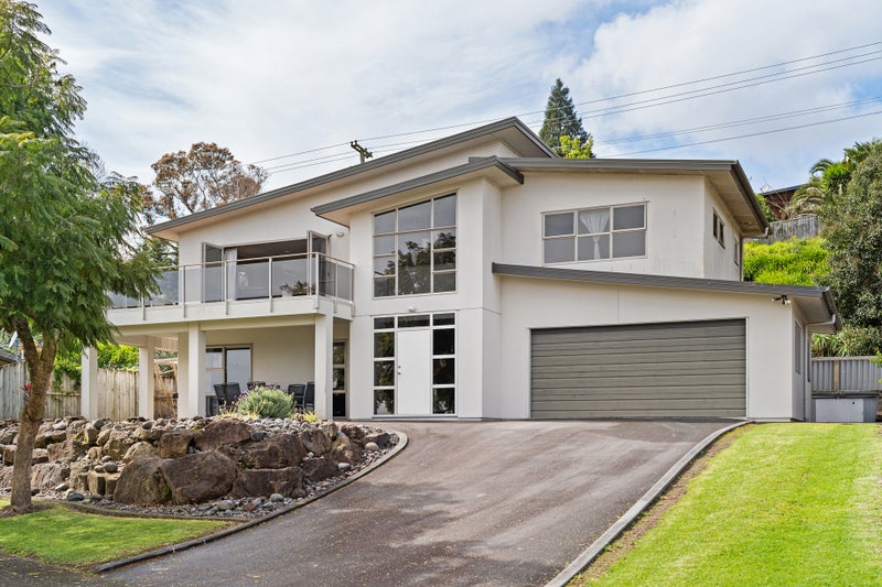 24 Discovery Avenue, Welcome Bay, Tauranga - Carousel 1