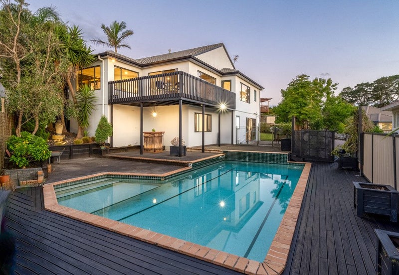 9 Owenbeg Rise, Dannemora, Auckland - Carousel 2