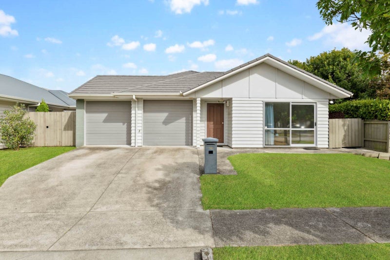 18 Poaka Avenue, Takanini, Auckland - Carousel 1