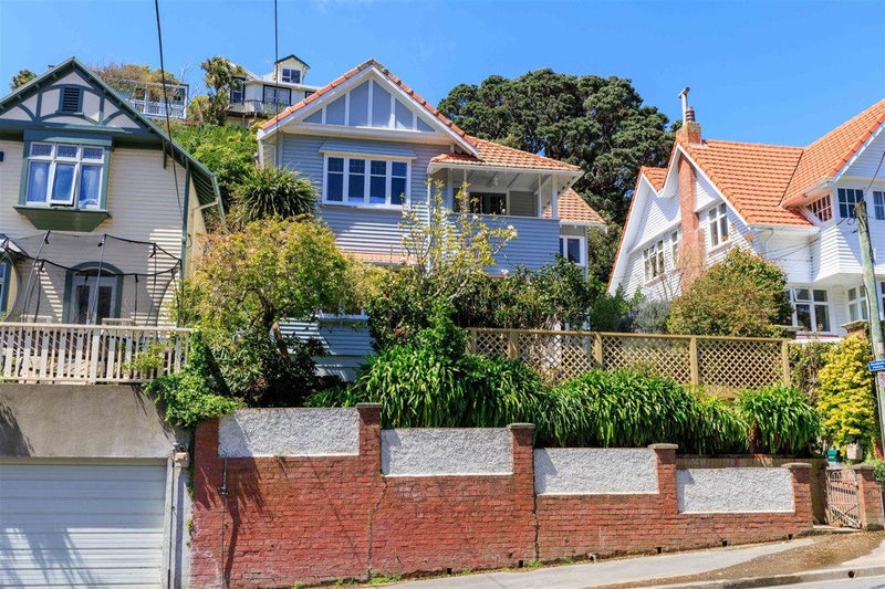 11 Glen Road, Kelburn, Wellington - Carousel 22