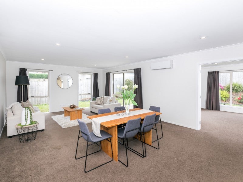7 Teaview Court, Huntington, Hamilton - Carousel 2