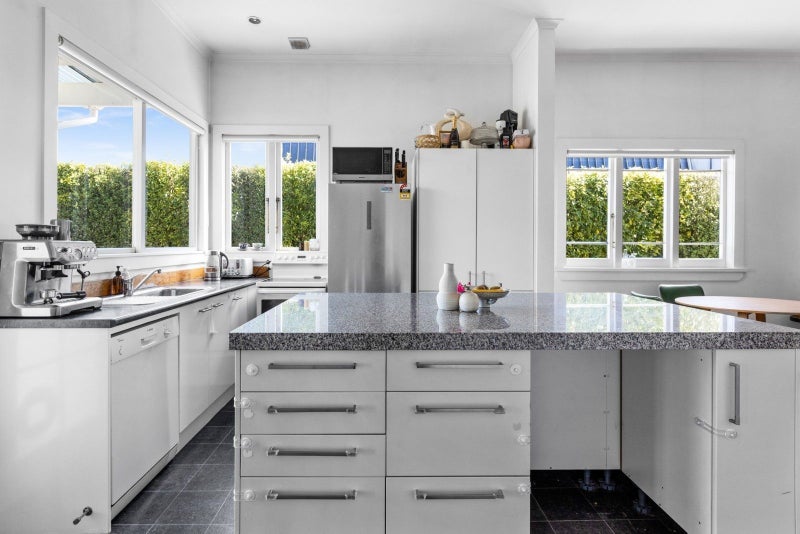 204 Gascoigne Street, Raureka, Hastings - Carousel 2