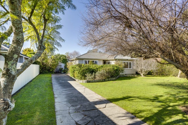 60 Napier Street, Jervoistown, Napier - Carousel 19