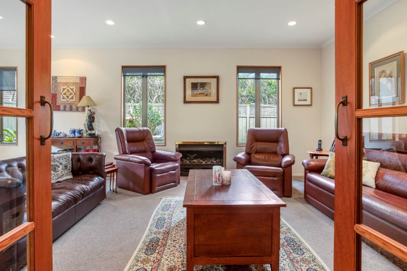 2 Goldstine Place, Royal Oak, Auckland - Carousel 2