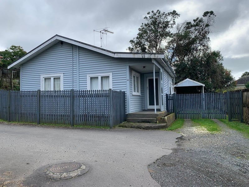 22 Matai Street, Maeroa, Hamilton - Carousel 2