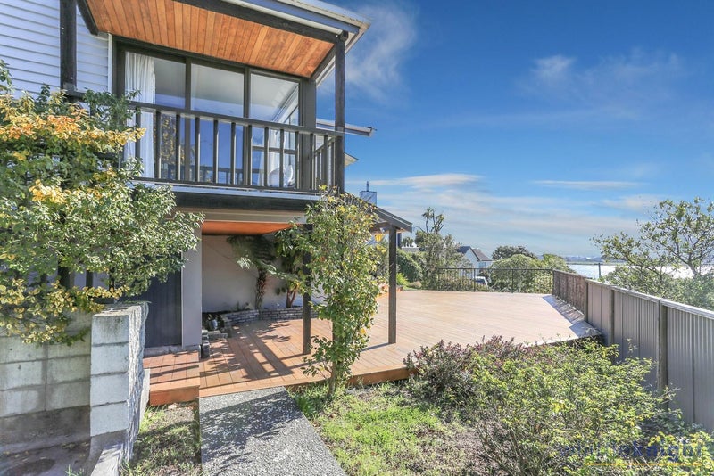 18 Mount Pleasant Road, Mount Pleasant, Christchurch - Carousel 15