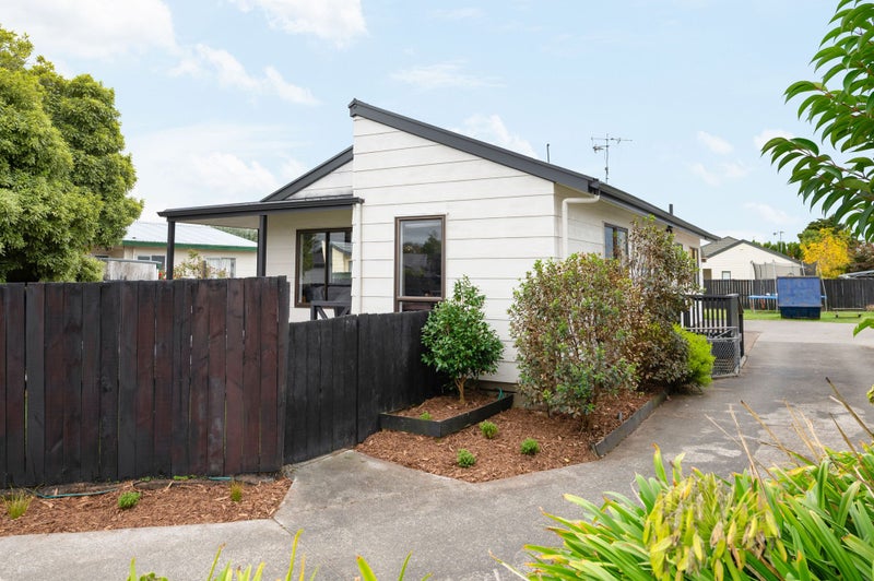 37 Enfield Street, Nawton, Hamilton - Carousel 1