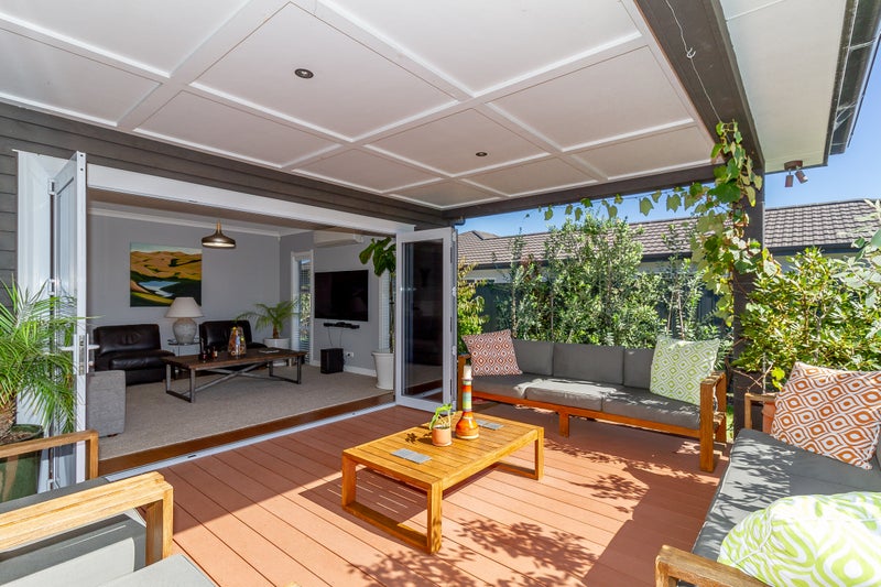 7 Drake Crescent, Awatoto, Napier - Carousel 1