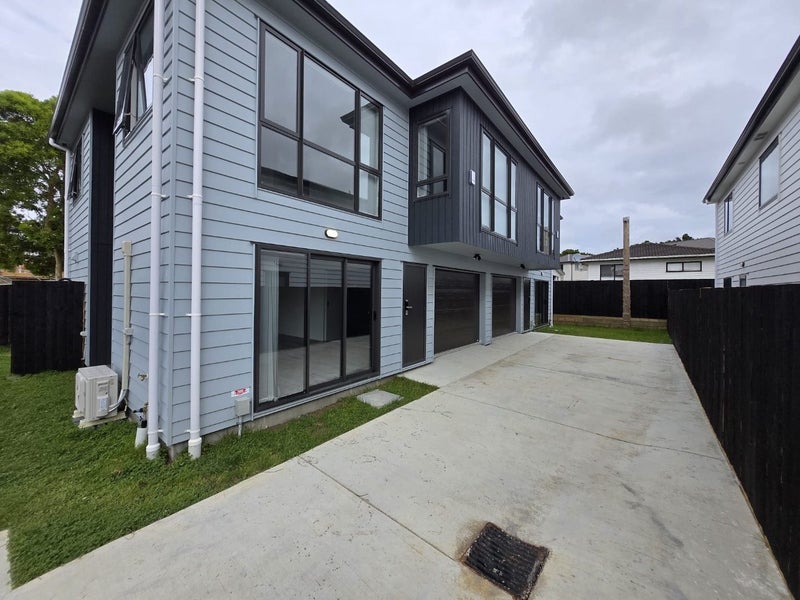 20 Volante Avenue, Wattle Downs, Auckland - Carousel 1
