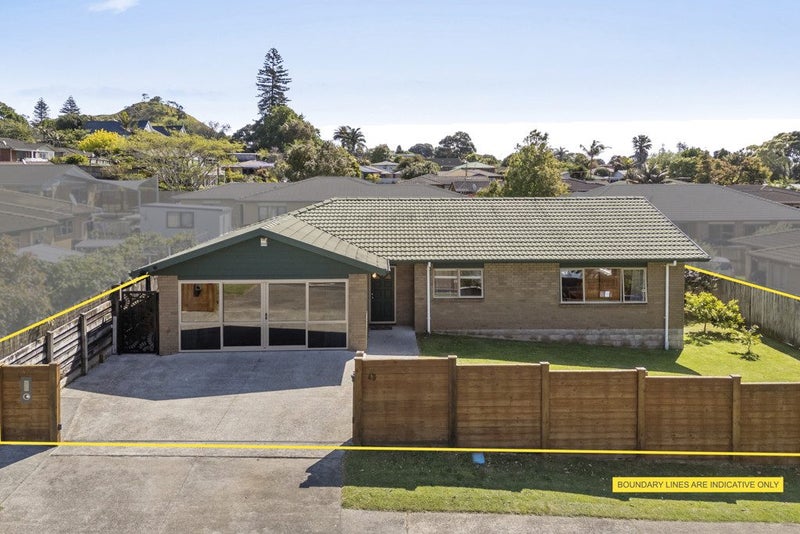 43 Crawford Avenue, Mangere Bridge, Auckland - Carousel 1