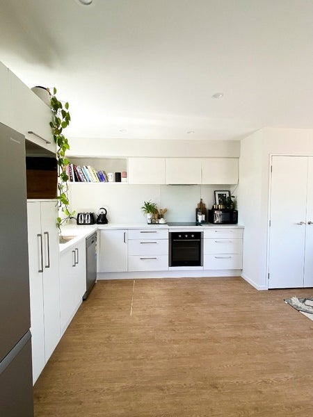 2/45 Heywood Terrace, Richmond, Christchurch - Carousel 2