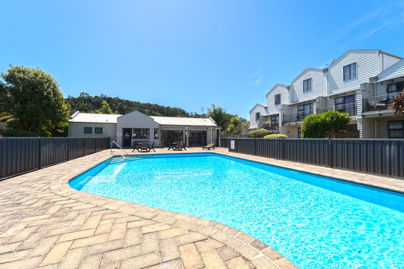 22/5 Carolina Place, Albany, Auckland - Carousel 2