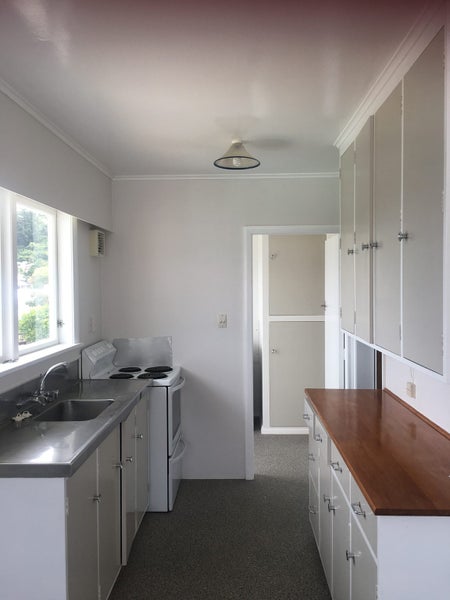 28A Camperdown Road, Miramar, Wellington - Carousel 2