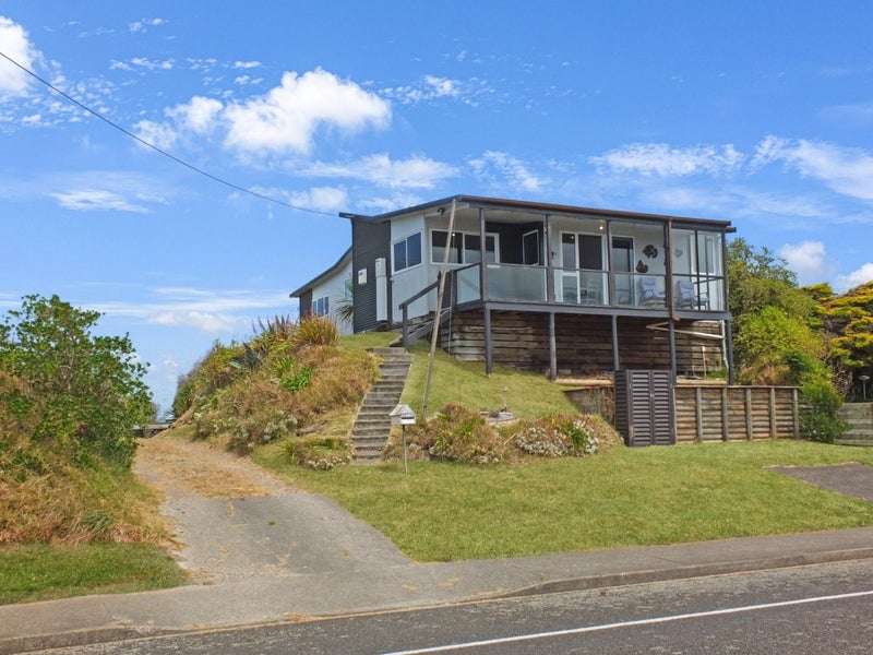 122 Seabury Avenue, Foxton Beach, Foxton - Carousel 1