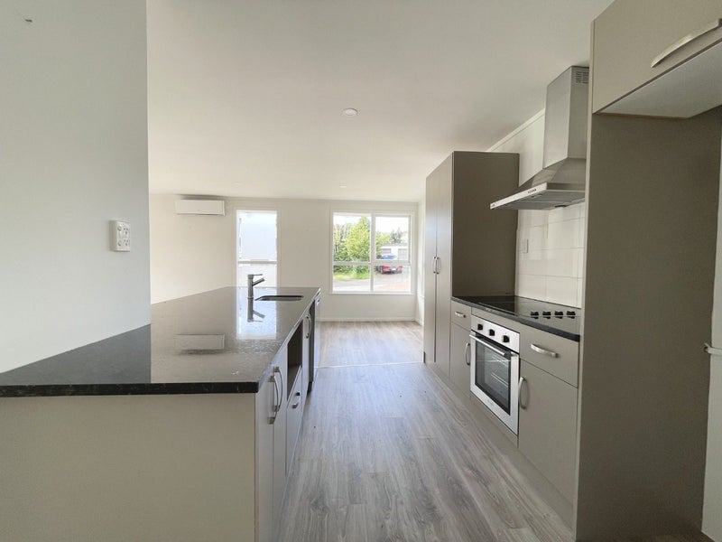 303 Blockhouse Bay Road, Avondale, Auckland - Carousel 2