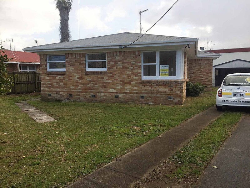 129 Knighton Road, Hillcrest, Hamilton - Carousel 1