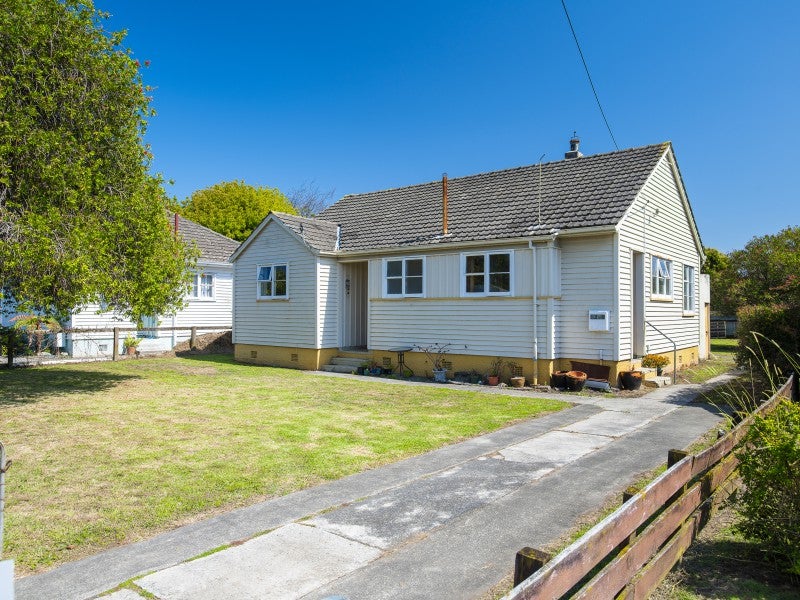 6 De Lautour Road, Kaiti, Gisborne - Carousel 1